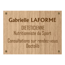 Plaque en bois mdf essence chêne avec texte brun percée